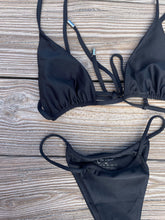 Load image into Gallery viewer, Kaia top | Noir
